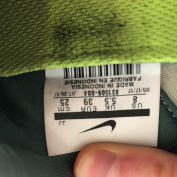 teal nike tennis shoes - Picture 3 of 4